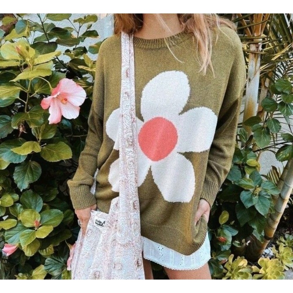 Erin Made Petal Pullover Sweater Women One Size Large Green Flower Floral Knit